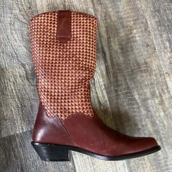 dingo Shoes - Dingo Woven Boots Womens Size 6M Brown 12-18293 FLAWS scuffed